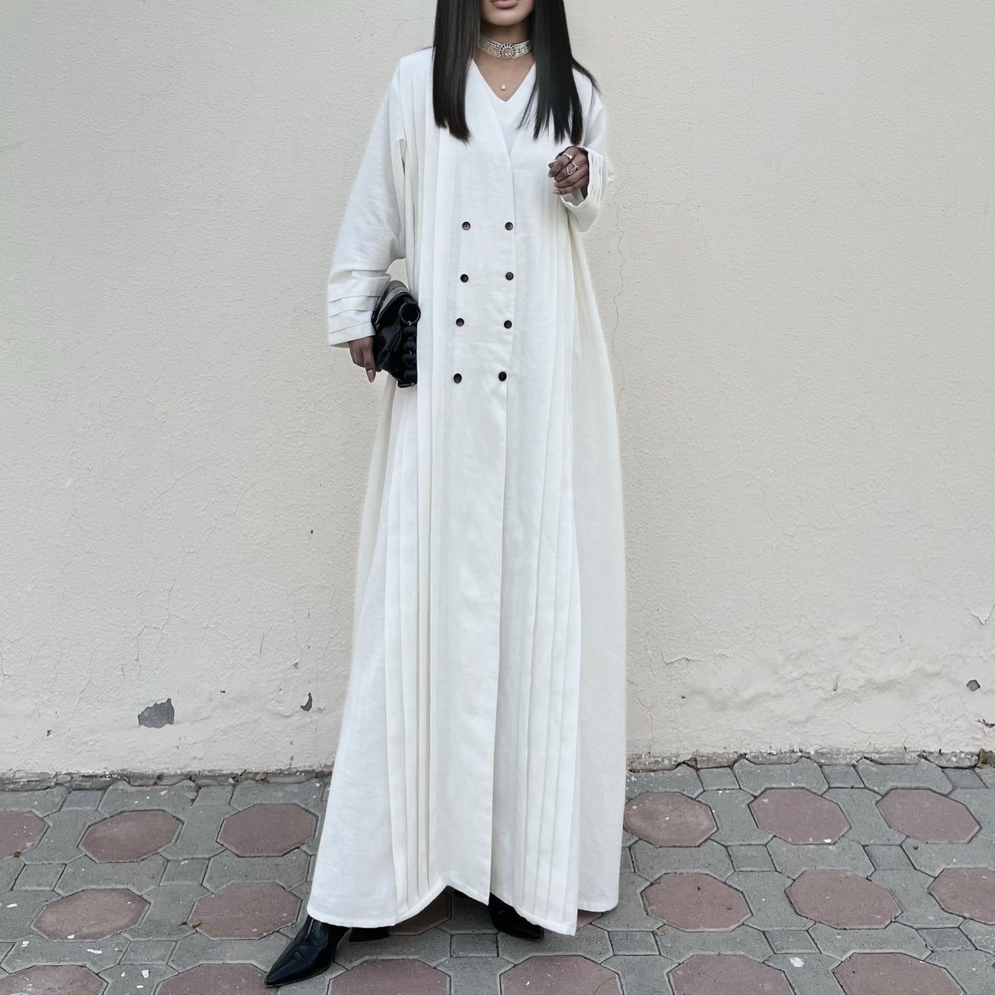 Ivory Crest Abaya